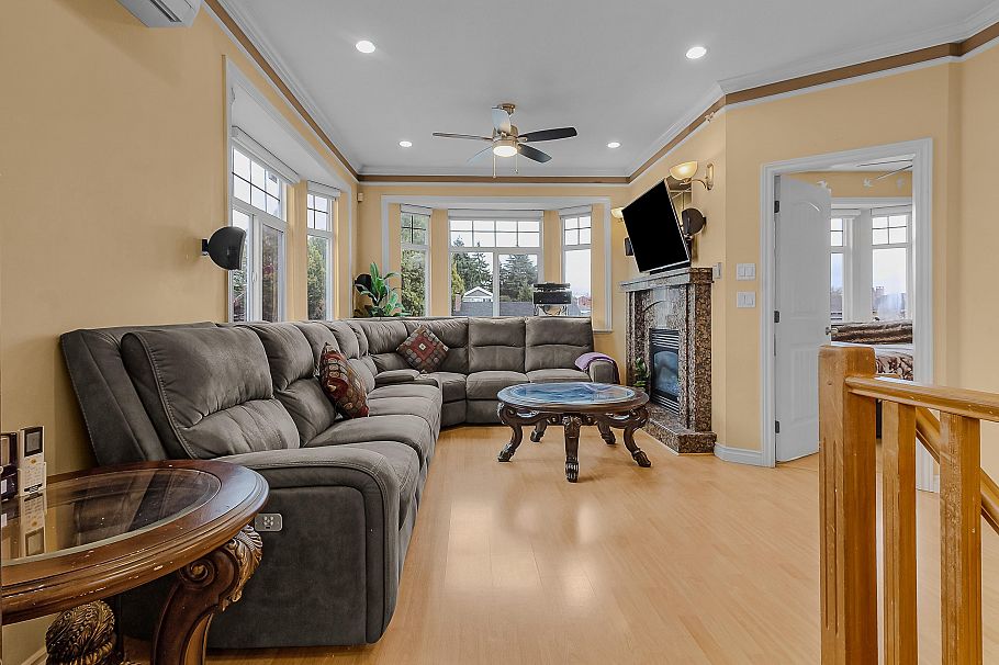 1380 E 51st Avenue Vancouver, BC - 9