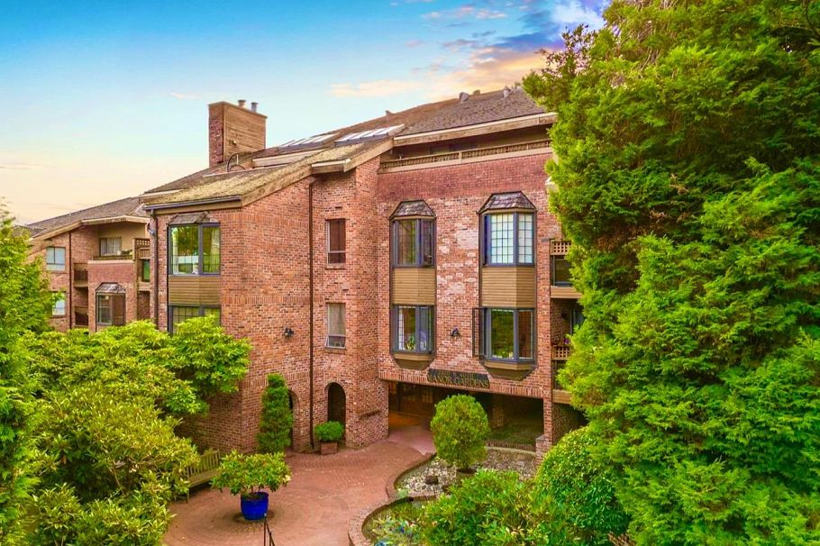 408 2320 W 40th Avenue Vancouver, BC - 1