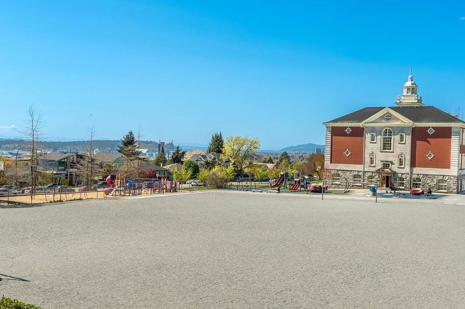 203 717 Chesterfield Avenue North Vancouver, BC - 21