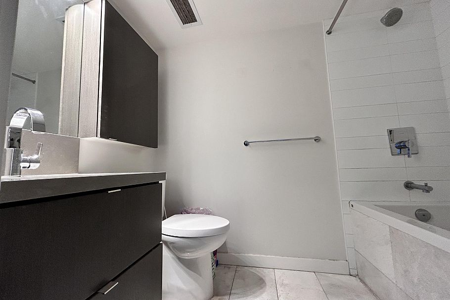 2606 8189 Cambie Street Vancouver, BC - 11