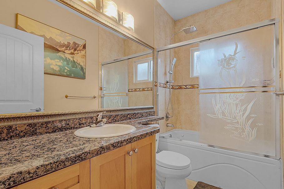 1380 E 51st Avenue Vancouver, BC - 15