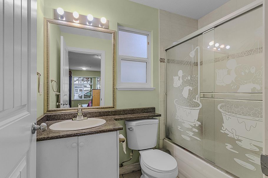 1380 E 51st Avenue Vancouver, BC - 24