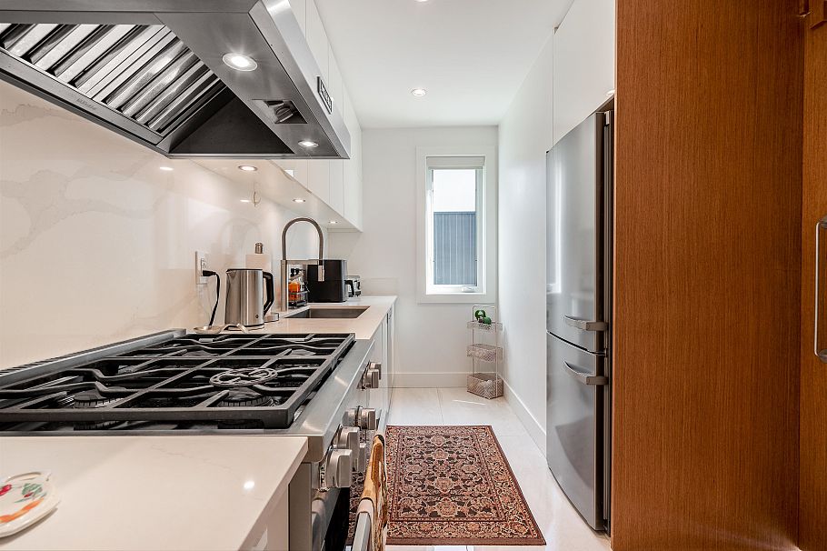 4399 Highland Boulevard North Vancouver, BC - 11