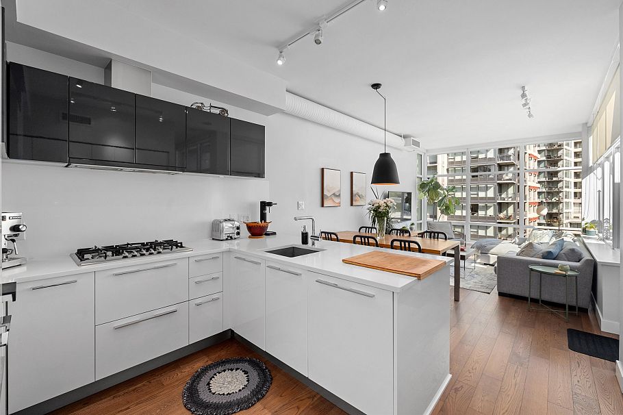 711 108 E 1st Avenue Vancouver, BC - 14