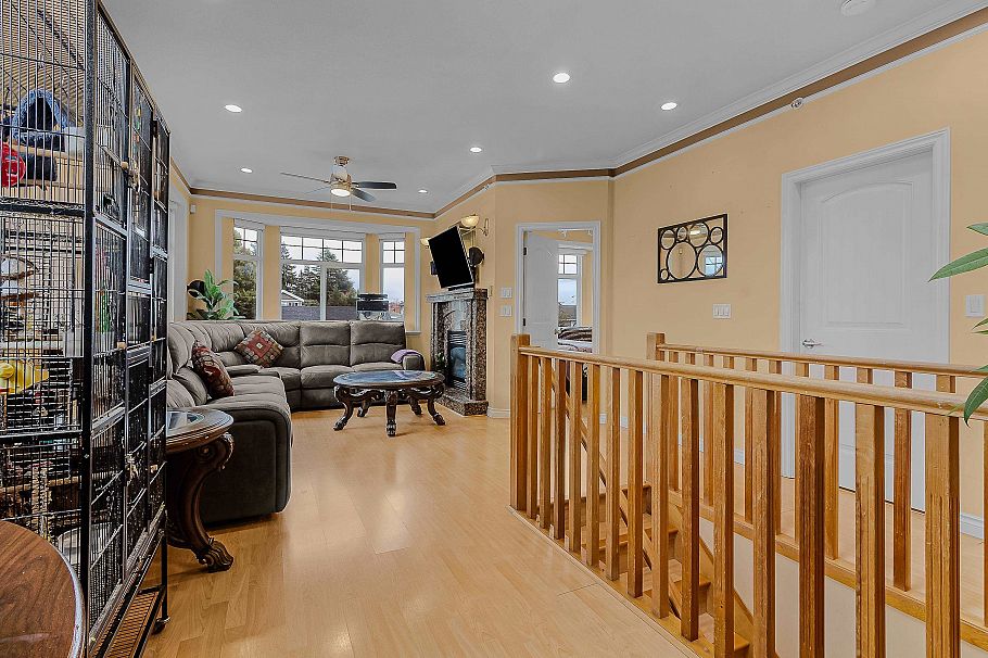 1380 E 51st Avenue Vancouver, BC - 10