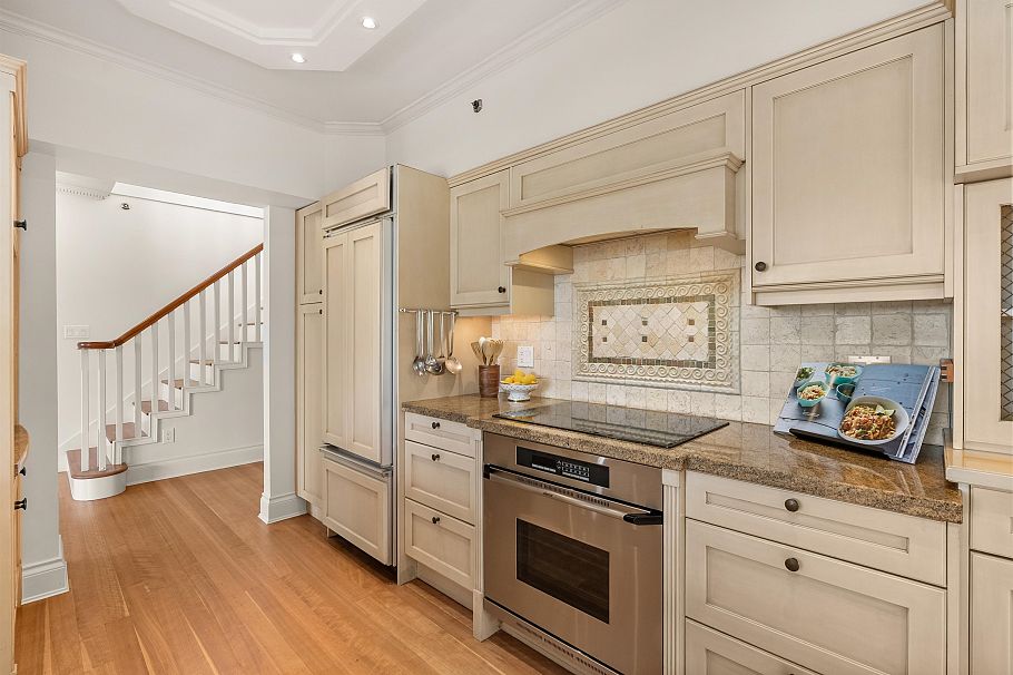 307 1311 Beach Avenue Vancouver, BC - 20