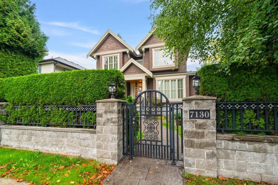 7130 Granville Street Vancouver, BC - 30