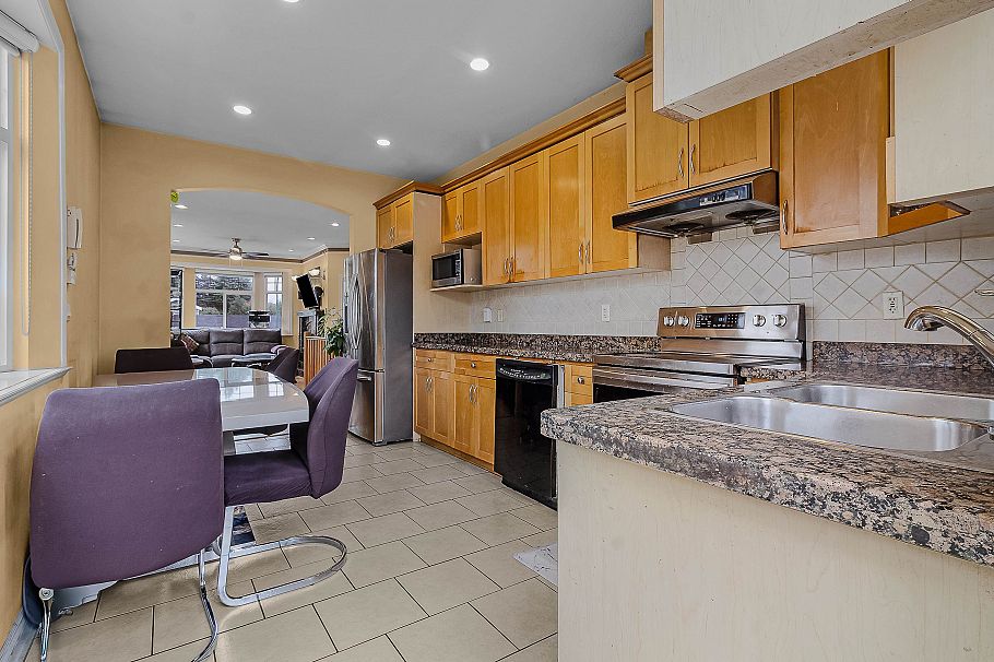 1380 E 51st Avenue Vancouver, BC - 20