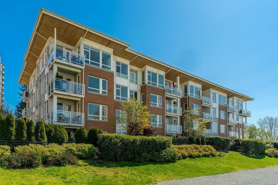 203 717 Chesterfield Avenue North Vancouver, BC - 1