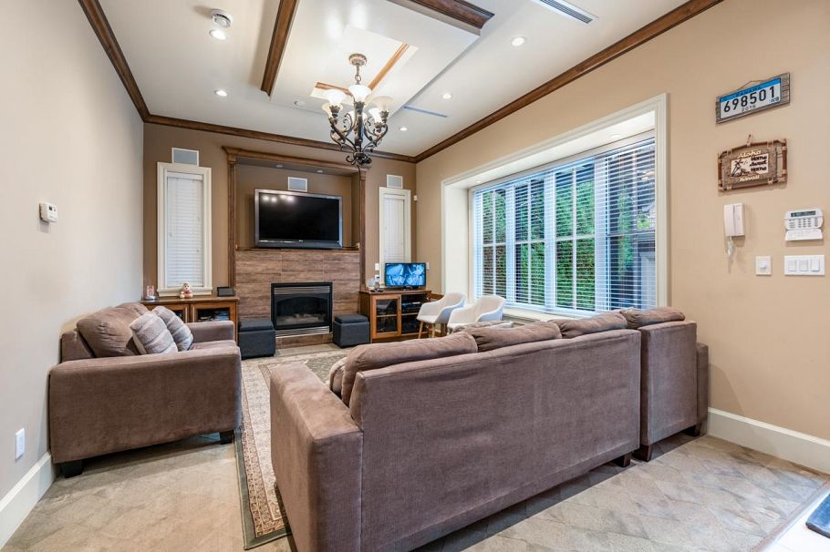 7130 Granville Street Vancouver, BC - 9