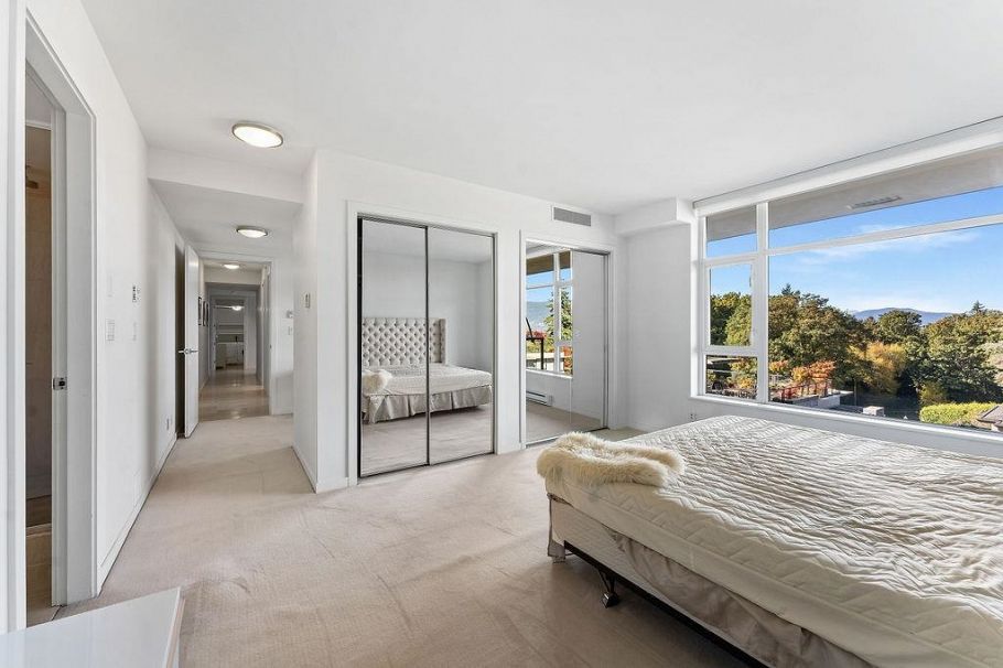 503 6093 Iona Drive Vancouver, BC - 31