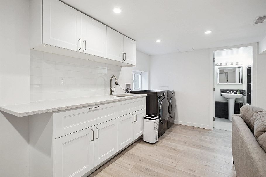 4190 W 11th Avenue Vancouver, BC - 12