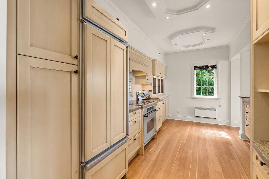 307 1311 Beach Avenue Vancouver, BC - 18