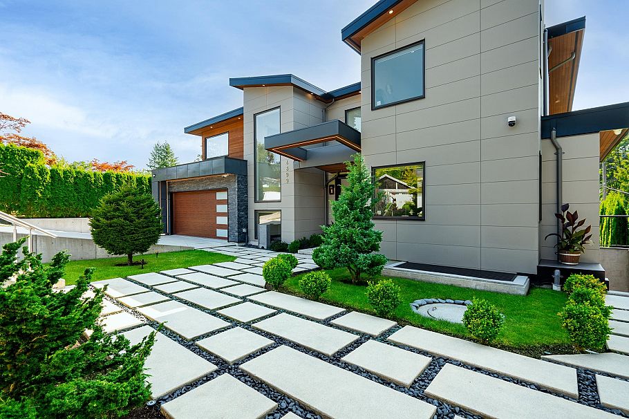 4399 Highland Boulevard North Vancouver, BC - 3