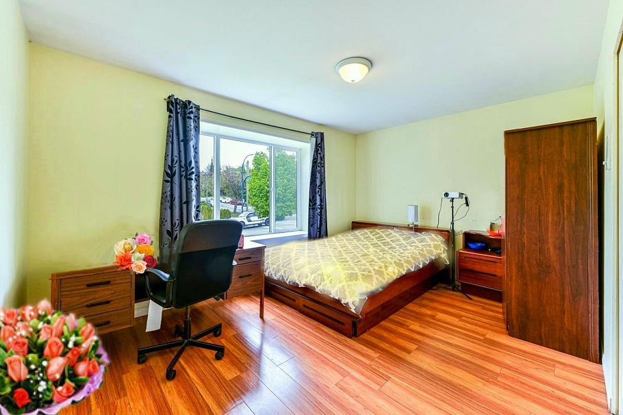 396 E 49th Avenue Vancouver, BC - 16