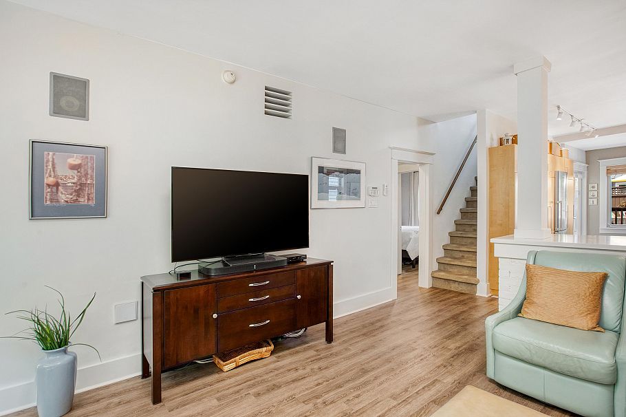 1351 Maple Street Vancouver, BC - 3