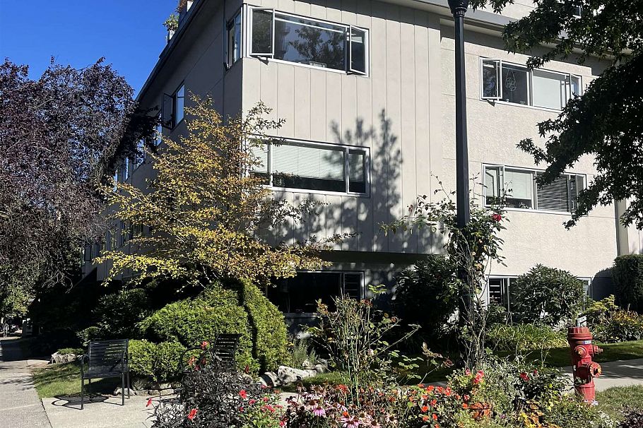 210 1050 Jervis Street Vancouver, BC - 14