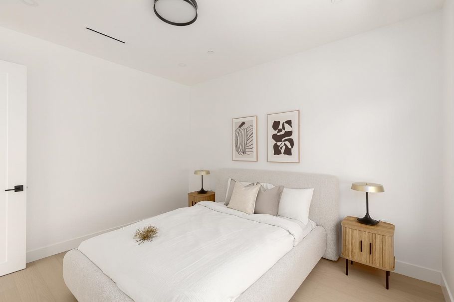 5965 Granville Street Vancouver, BC - 21