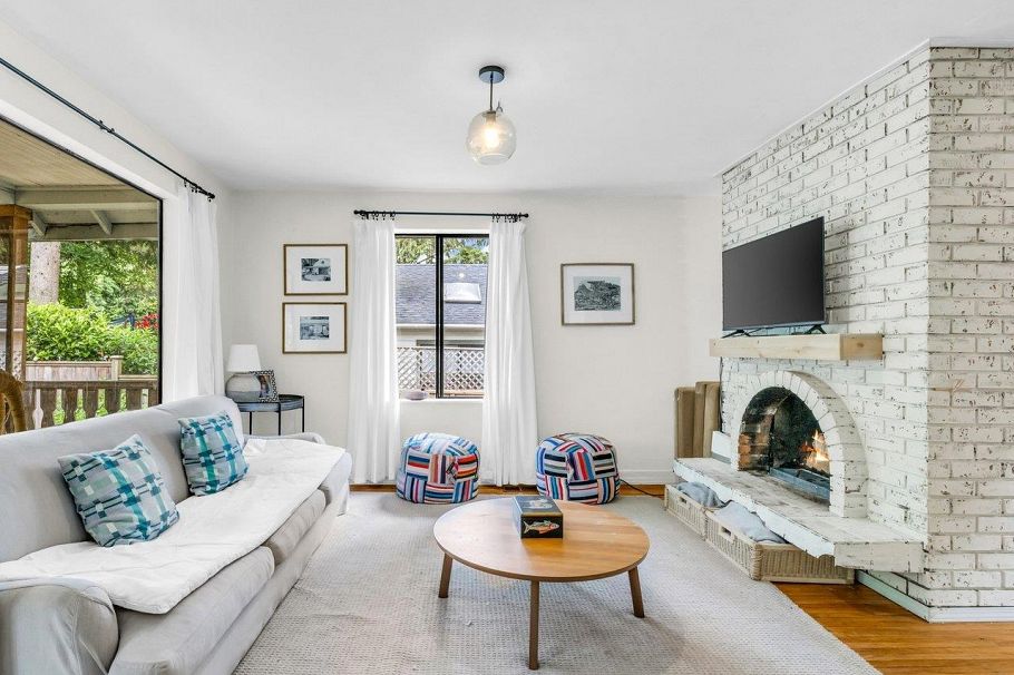 1706 Deep Cove Road North Vancouver, BC - 19