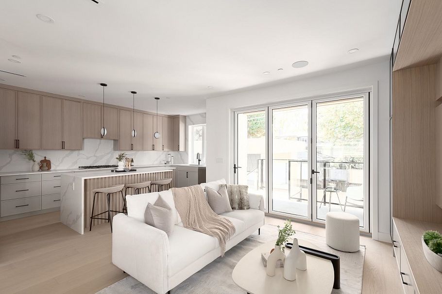 5965 Granville Street Vancouver, BC - 1