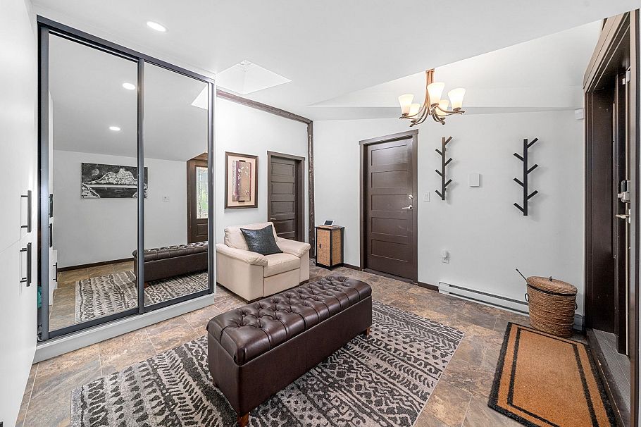 2540 Boswell Avenue North Vancouver, BC - 6