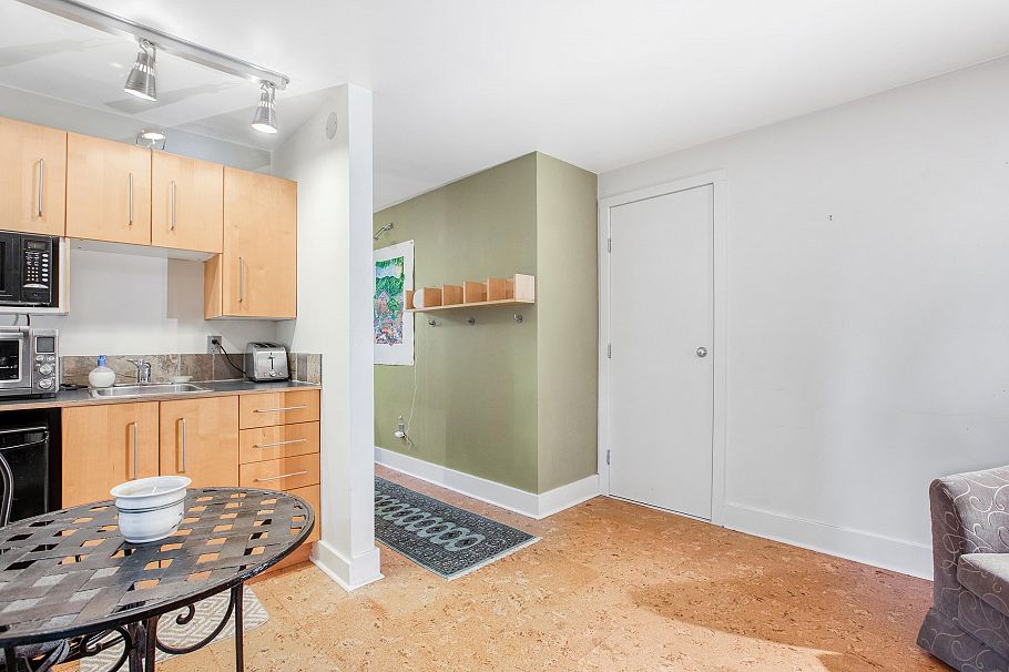 1351 Maple Street Vancouver, BC - 11