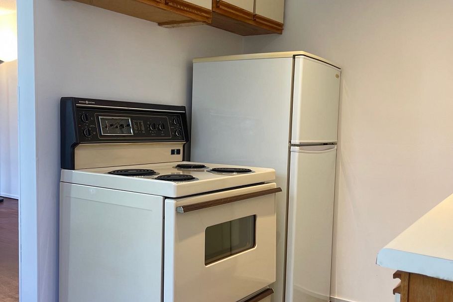 210 1050 Jervis Street Vancouver, BC - 13