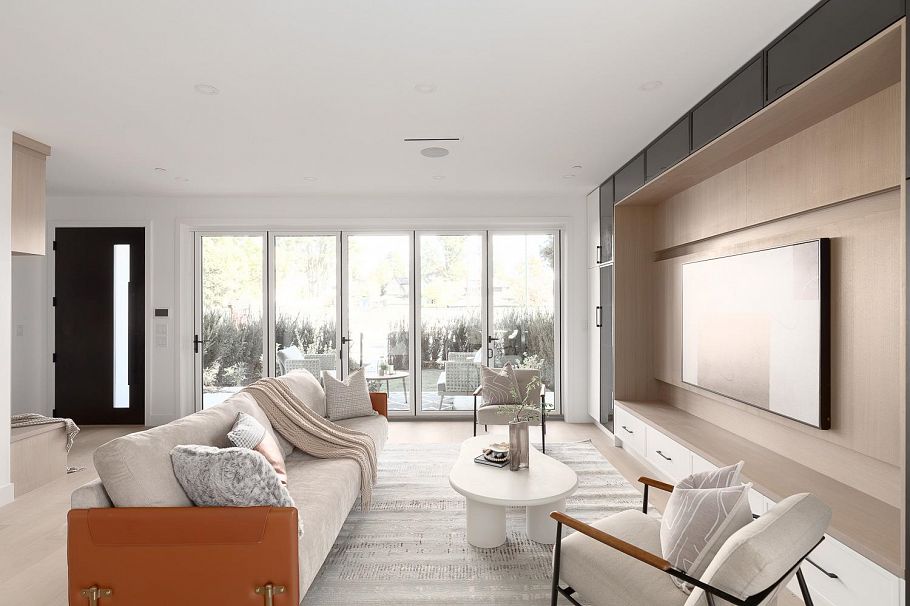 1 5969 Granville Street Vancouver, BC - 2