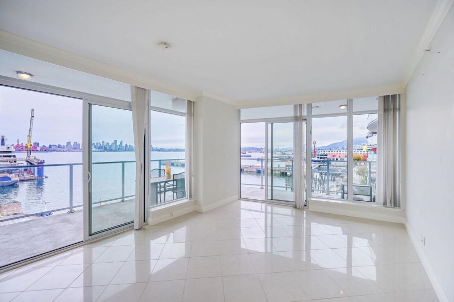 401 199 Victory Ship Way North Vancouver, BC - 8