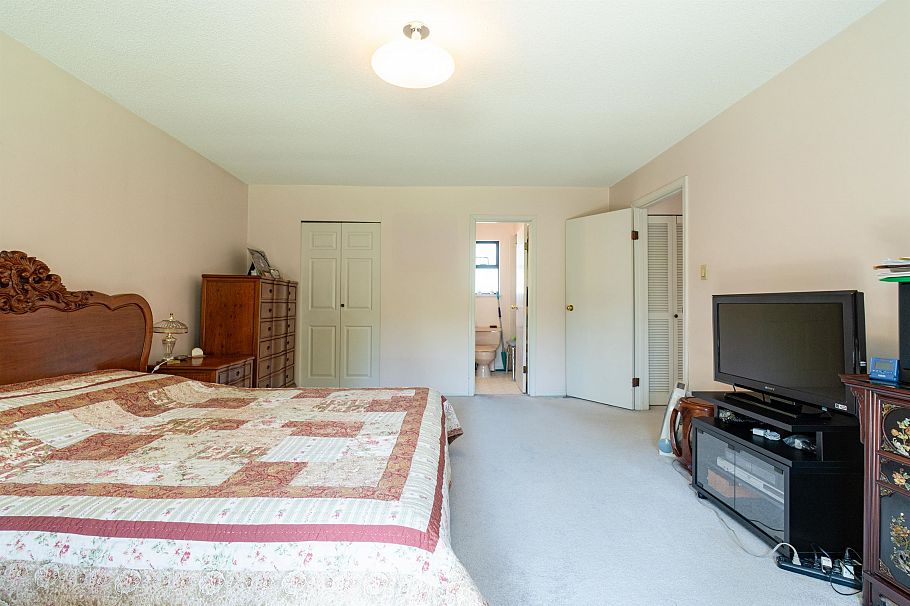 3178 E 63rd Avenue Vancouver, BC - 24