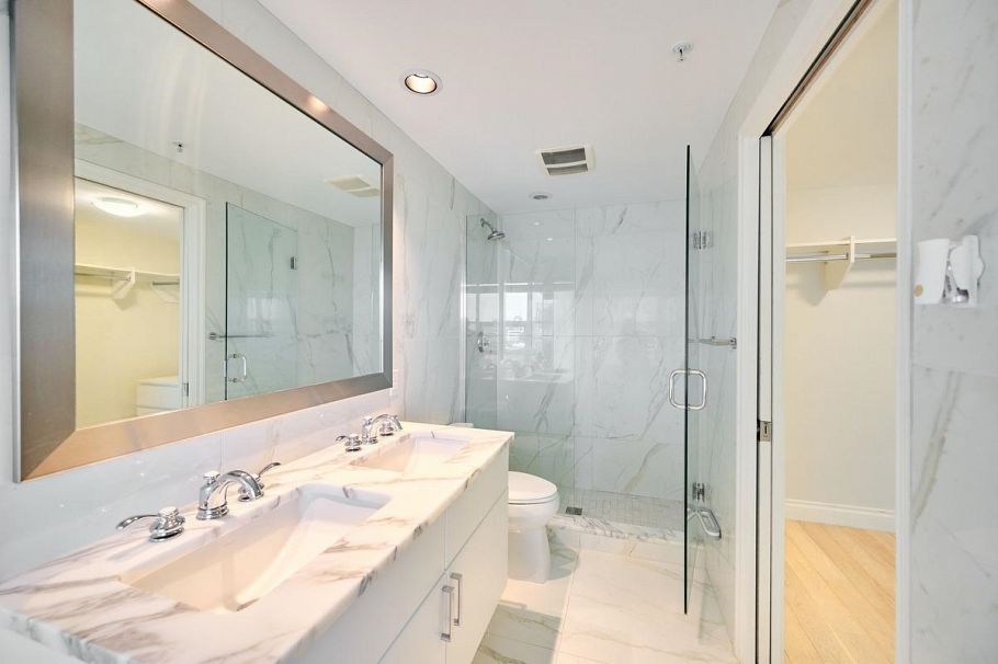 401 199 Victory Ship Way North Vancouver, BC - 13