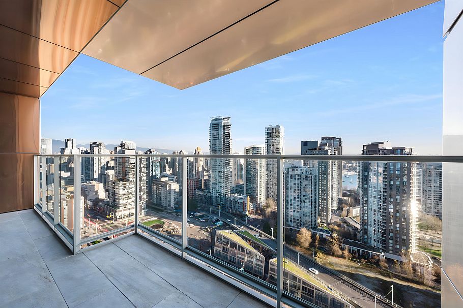 3209 1480 Howe Street Vancouver, BC - 2