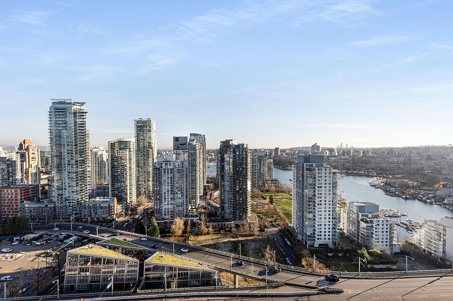 3209 1480 Howe Street Vancouver, BC - 1