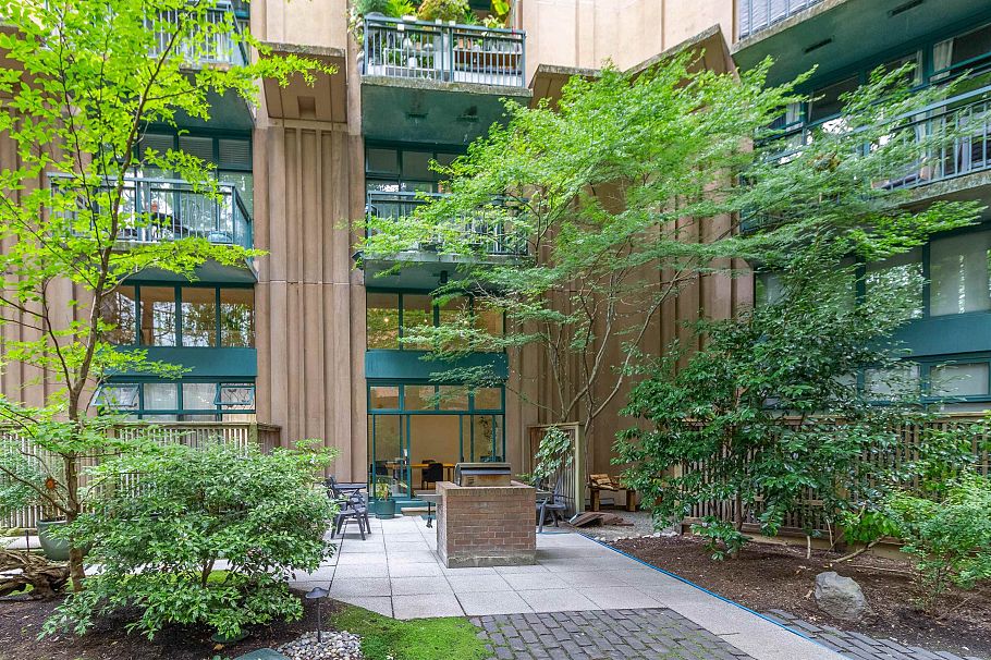 602 22 E Cordova Street Vancouver, BC - 29