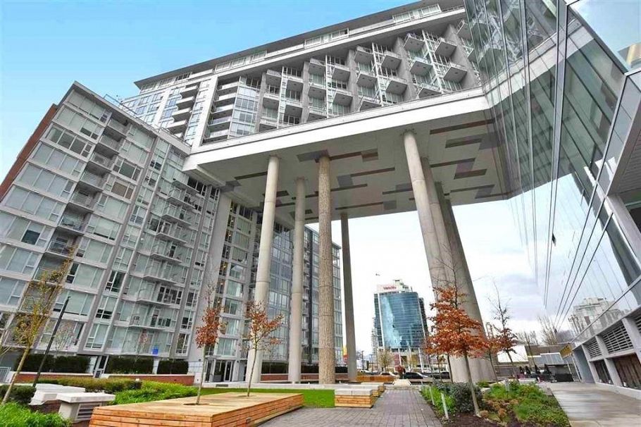 2026 1618 Quebec Street Vancouver, BC - 1