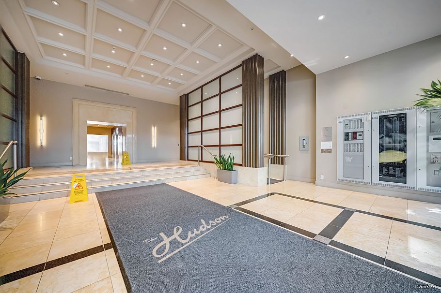 2714 610 Granville Street Vancouver, BC - 3