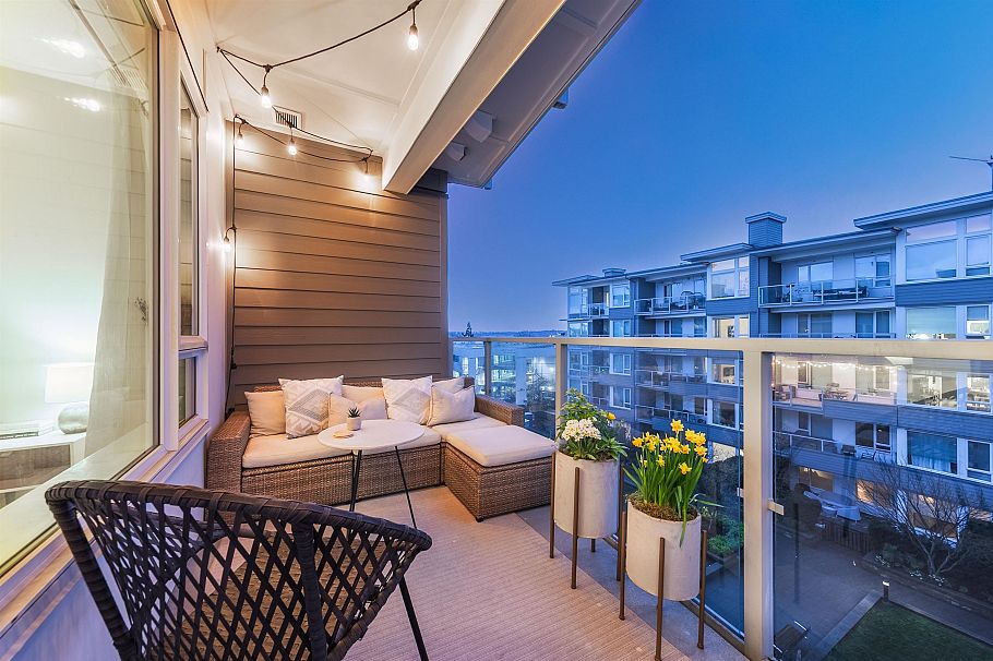 428 255 W 1st Street North Vancouver, BC - 1