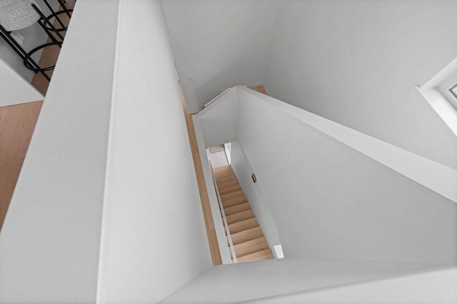 201 650 E 2nd Street North Vancouver, BC - 20