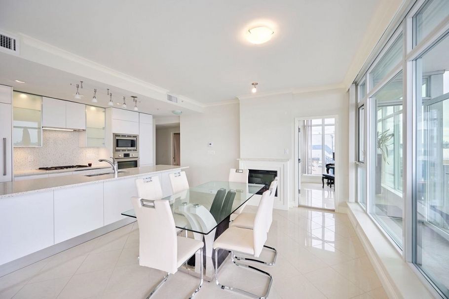 401 199 Victory Ship Way North Vancouver, BC - 6