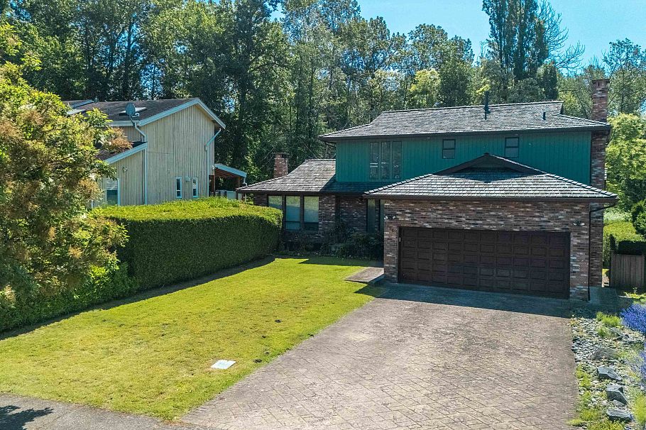 3178 E 63rd Avenue Vancouver, BC - 2