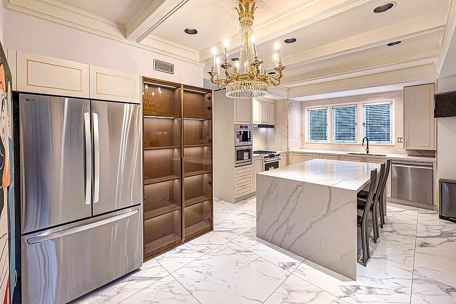 1080 Wolfe Avenue Vancouver, BC - 1