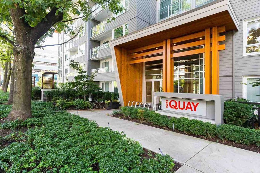 428 255 W 1st Street North Vancouver, BC - 14