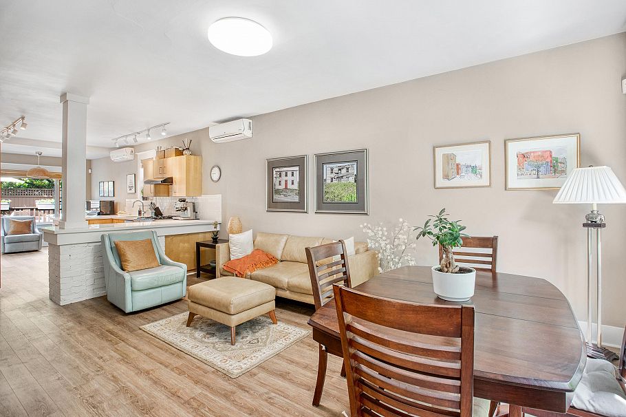 1351 Maple Street Vancouver, BC - 2