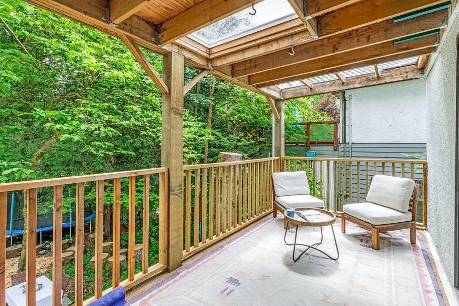 1706 Deep Cove Road North Vancouver, BC - 14