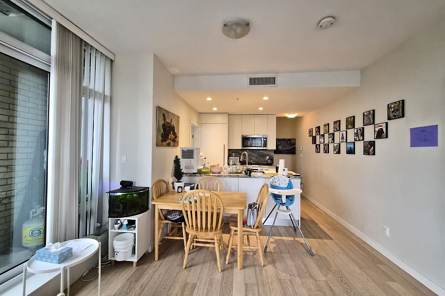 317 2033 W 10th Avenue Vancouver, BC - 4