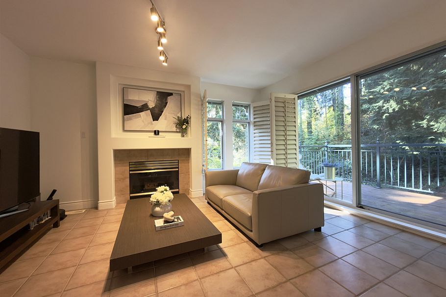 1190 Strathaven Drive North Vancouver, BC - 20