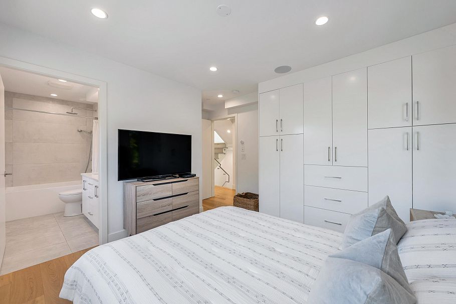 2625 Guelph Street Vancouver, BC - 20