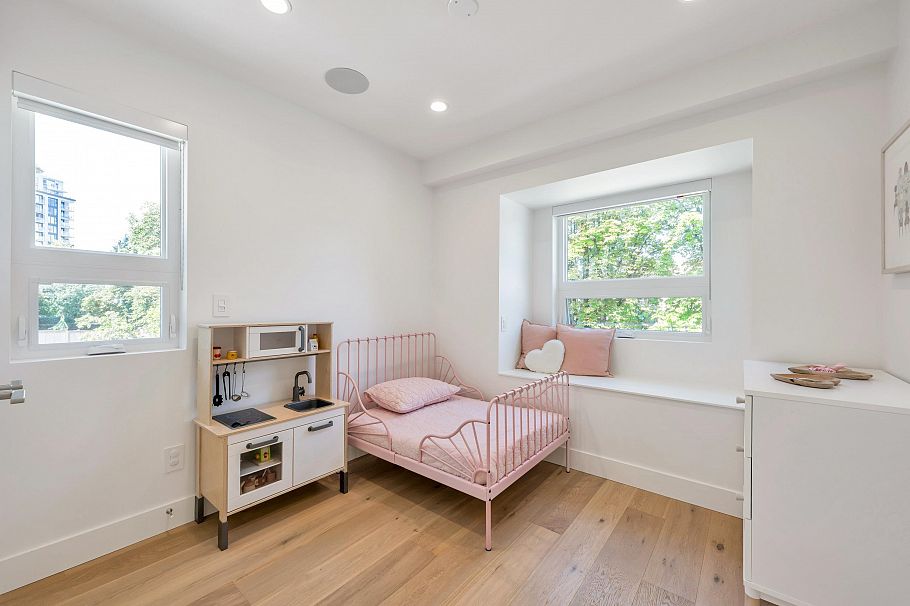 2625 Guelph Street Vancouver, BC - 22
