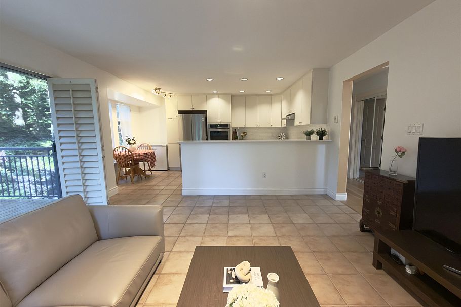 1190 Strathaven Drive North Vancouver, BC - 18