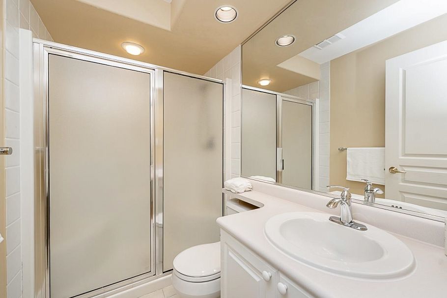 1190 Strathaven Drive North Vancouver, BC - 16